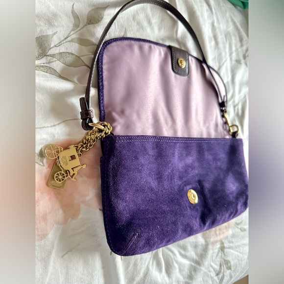 Beautiful Coach Bag - Picture 2 of 6